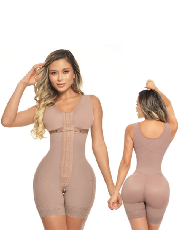 Faja Siza con Brasier